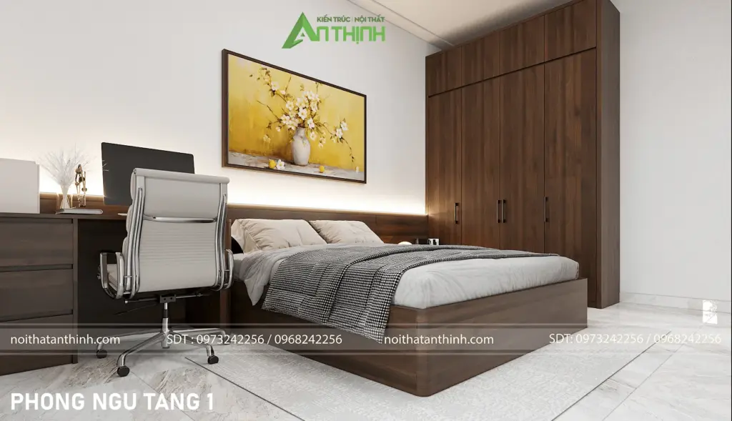 Góc nhìn rộng phòng ngủ tầng 1 – tủ quần áo gỗ óc chó cao kịch trần, giường platform thấp tạo cảm giác không gian mở thoáng