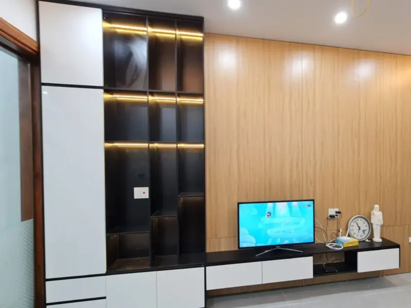 Thi công nội thất nhà phố anh Tứ – Tiên Dược, Sóc Sơn: ba tầng gỗ chống ẩm